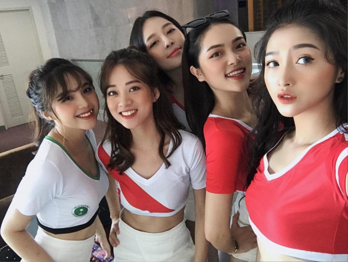 Khi các hot girl tham gia bình luận World cup: Xinh đẹp, nóng bỏng nhưng hổng kiến thức nên trở thành trò cười cho bao người Ảnh 1