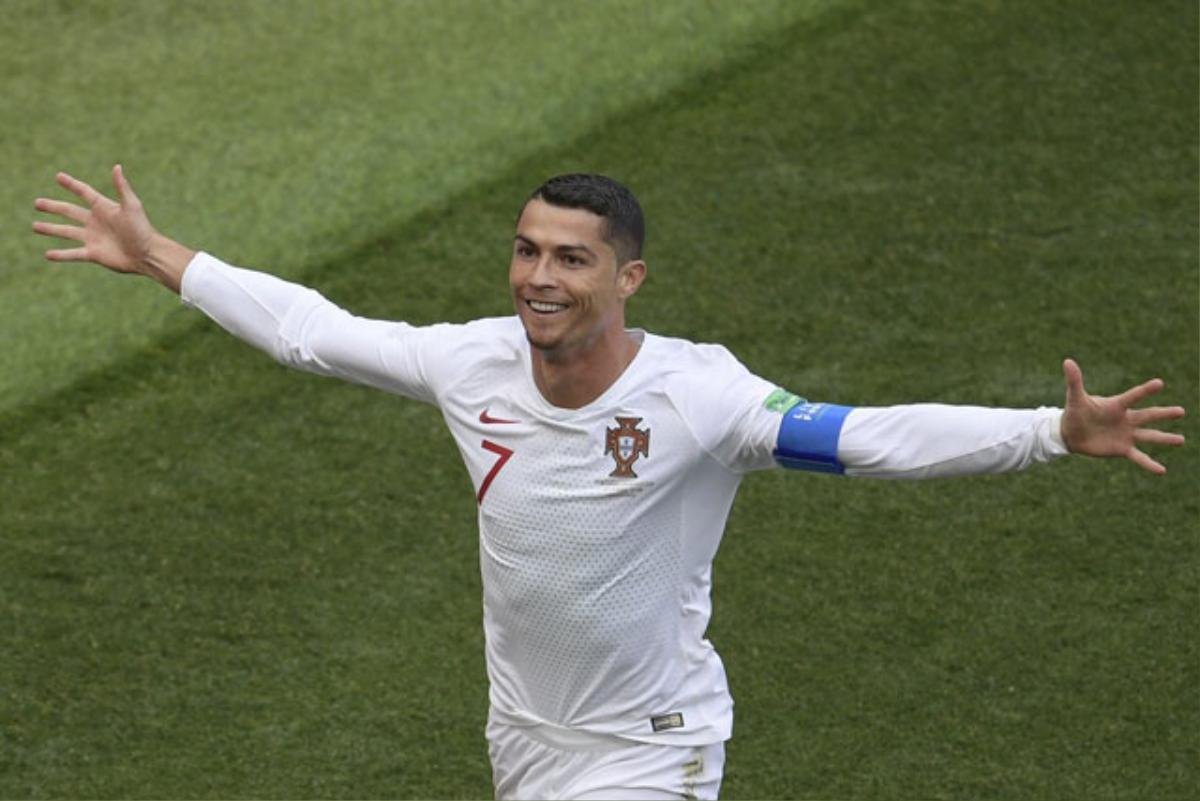 Ronaldo phát biểu đầy khiêm tốn sau trận thắng Morocco Ảnh 1