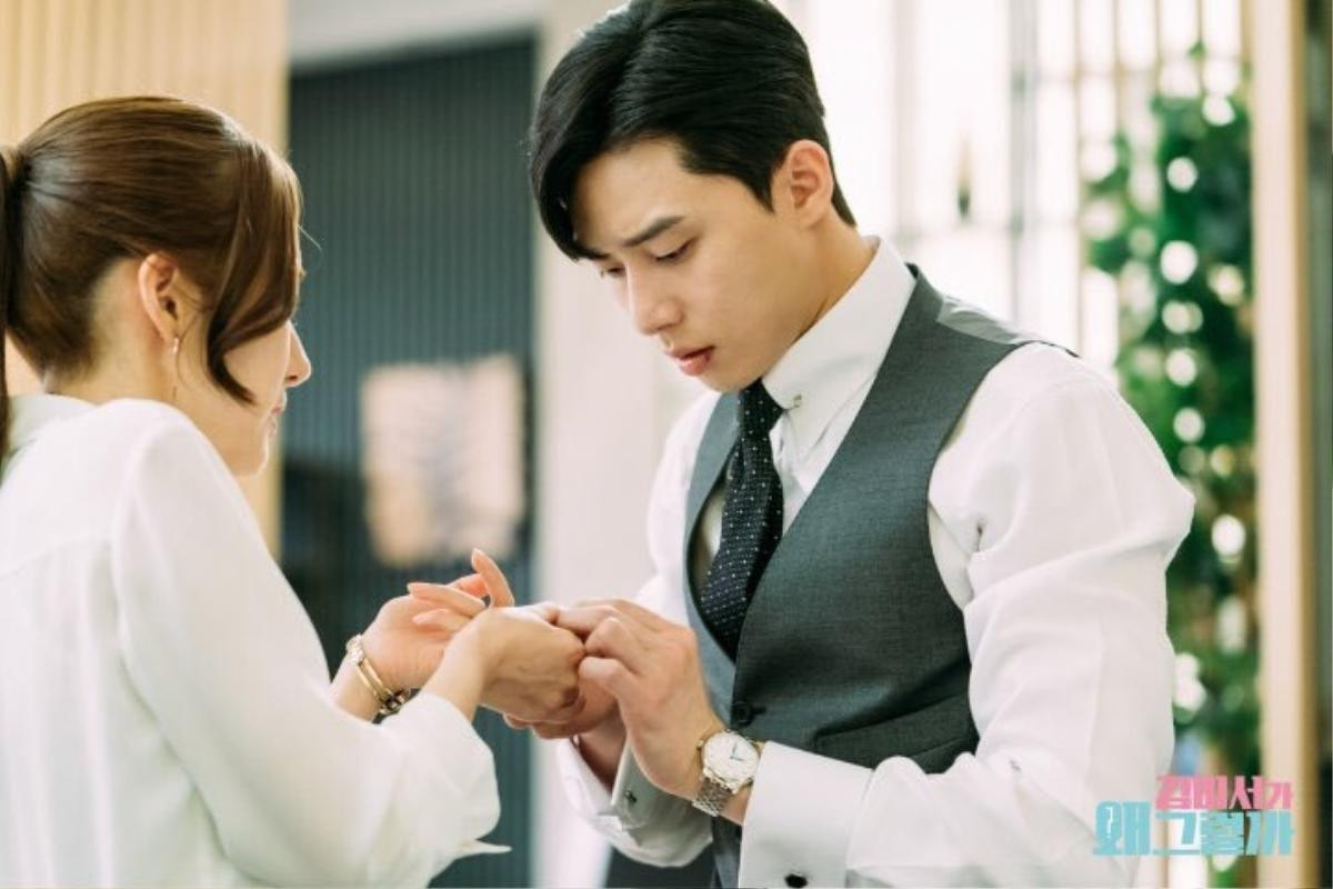 'Thư ký Kim': Sau nụ hôn đầu, Park Min Young trả thù Park Seo Joon thế này đây Ảnh 5