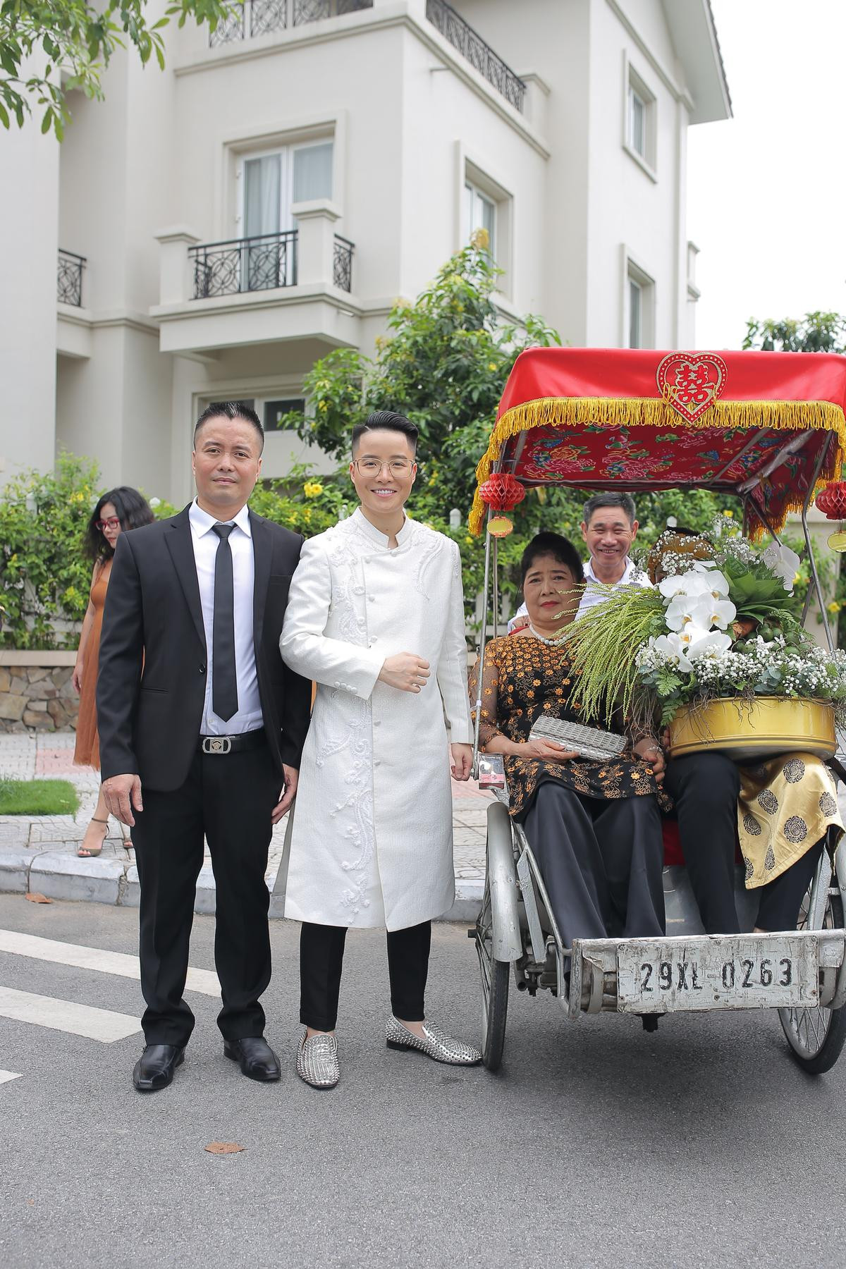 Doanh nhân chuyển giới Tú Lơ Khơ: 'Đám cưới của tôi là một câu chuyện cổ tích có thật' Ảnh 8