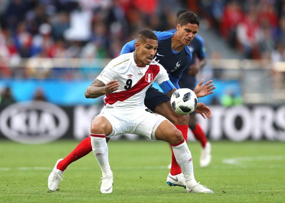 Pháp hạ Peru 1-0: Mbappe viết lịch sử mới! Ảnh 2