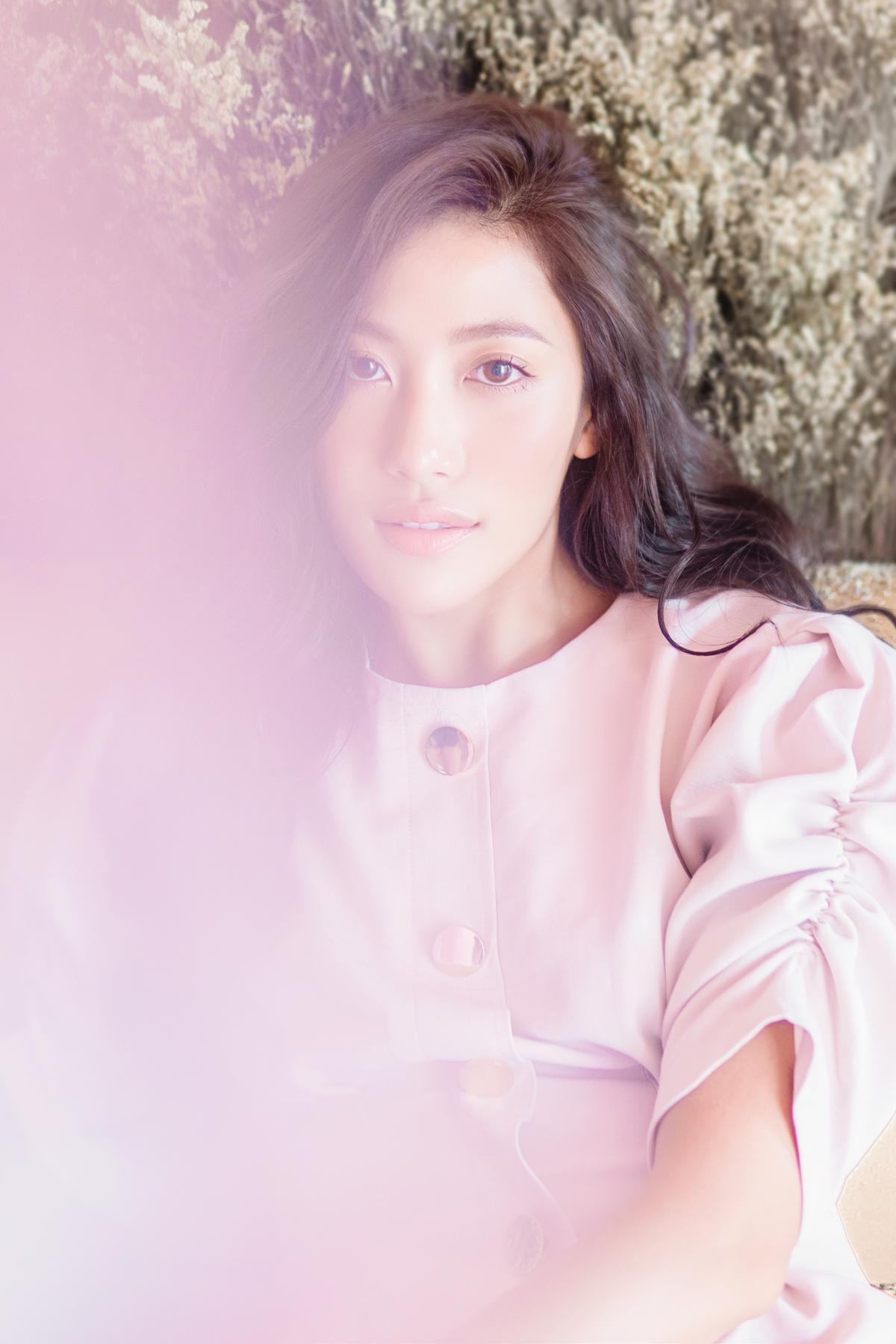 Hậu 'Sing My Song', Phan Ngân kết hợp đầy duyên nợ cùng Nicky (MONSTAR) trong MV debut Ảnh 7