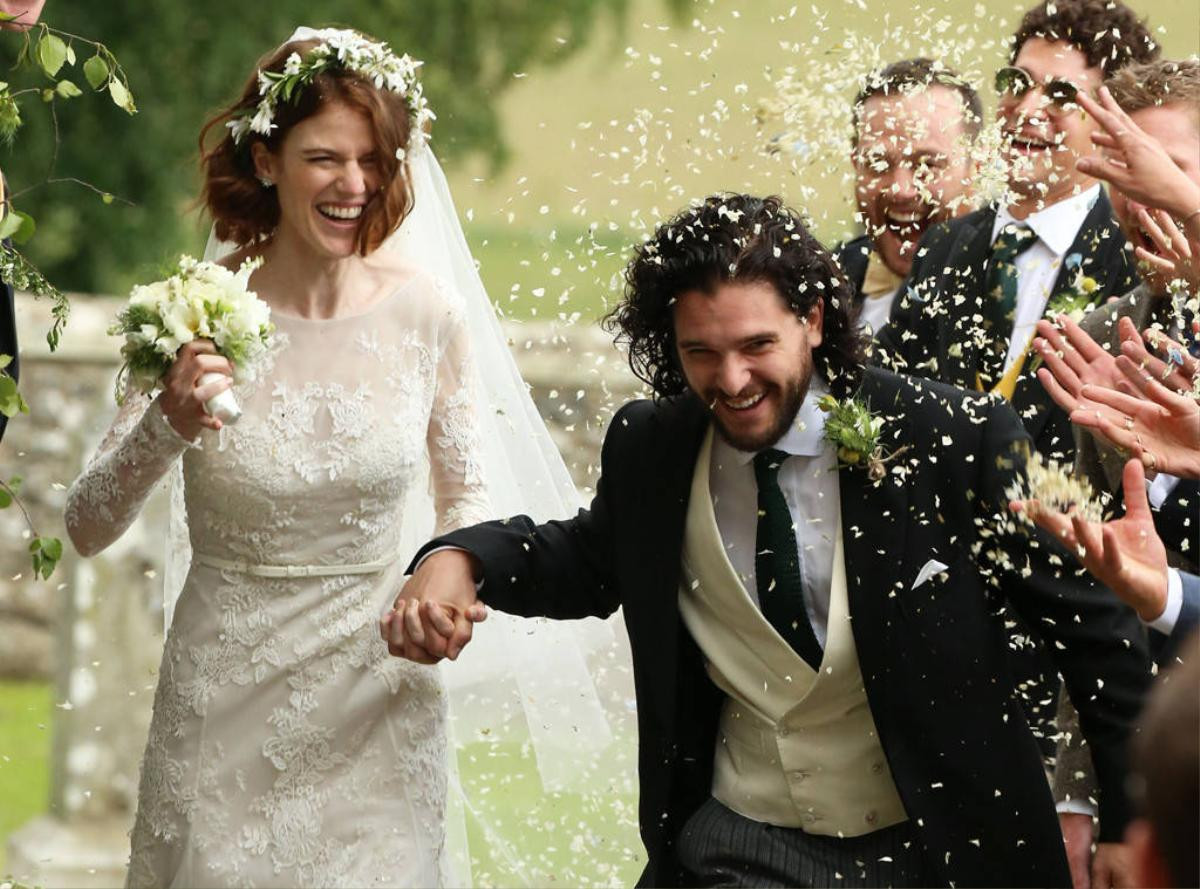 Chia lìa trên màn ảnh, Jon Snow và Ygritte của ‘Game Of Thrones’ kết hôn viên mãn ngoài đời Ảnh 8