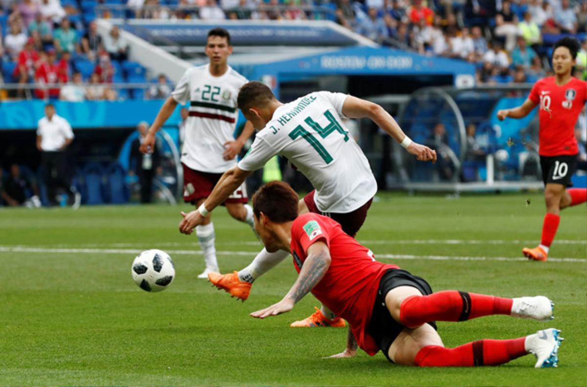 Xả súng liên tiếp trong đêm Mexico giành chiến thắng tại World Cup, ít nhất 16 người thiệt mạng Ảnh 2