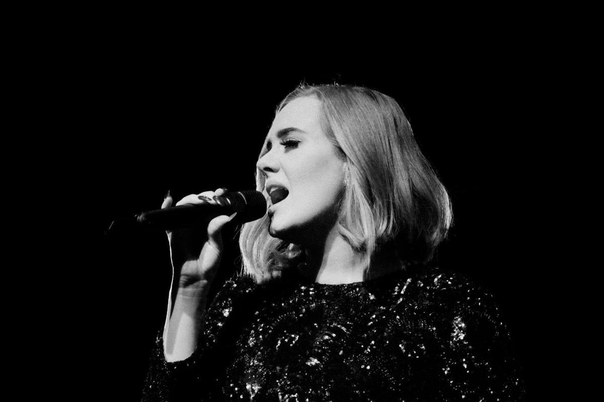 Adele gặp gỡ Taylor Swift tại hậu trường Reputation Tour giữa tin đồn comeback: liệu chỉ là sự trùng hợp? Ảnh 3