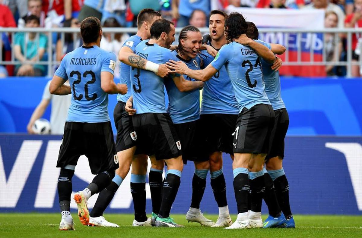 Hạ tuyển Nga 3-0, Uruguay thách thức Bồ Đào Nha và Tây Ban Nha Ảnh 3