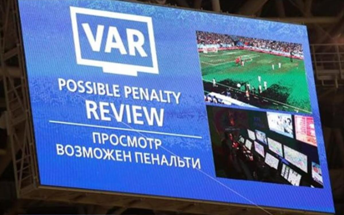 Không phải Messi, trọng tài Cakir là người hùng đưa Argentina vào vòng 1/8! Ảnh 3