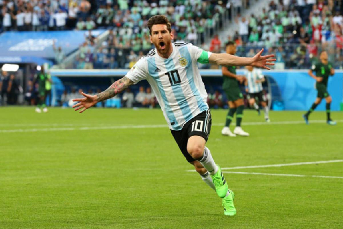 Messi san bằng kỷ lục ghi bàn của Maradona, Batistuta Ảnh 1