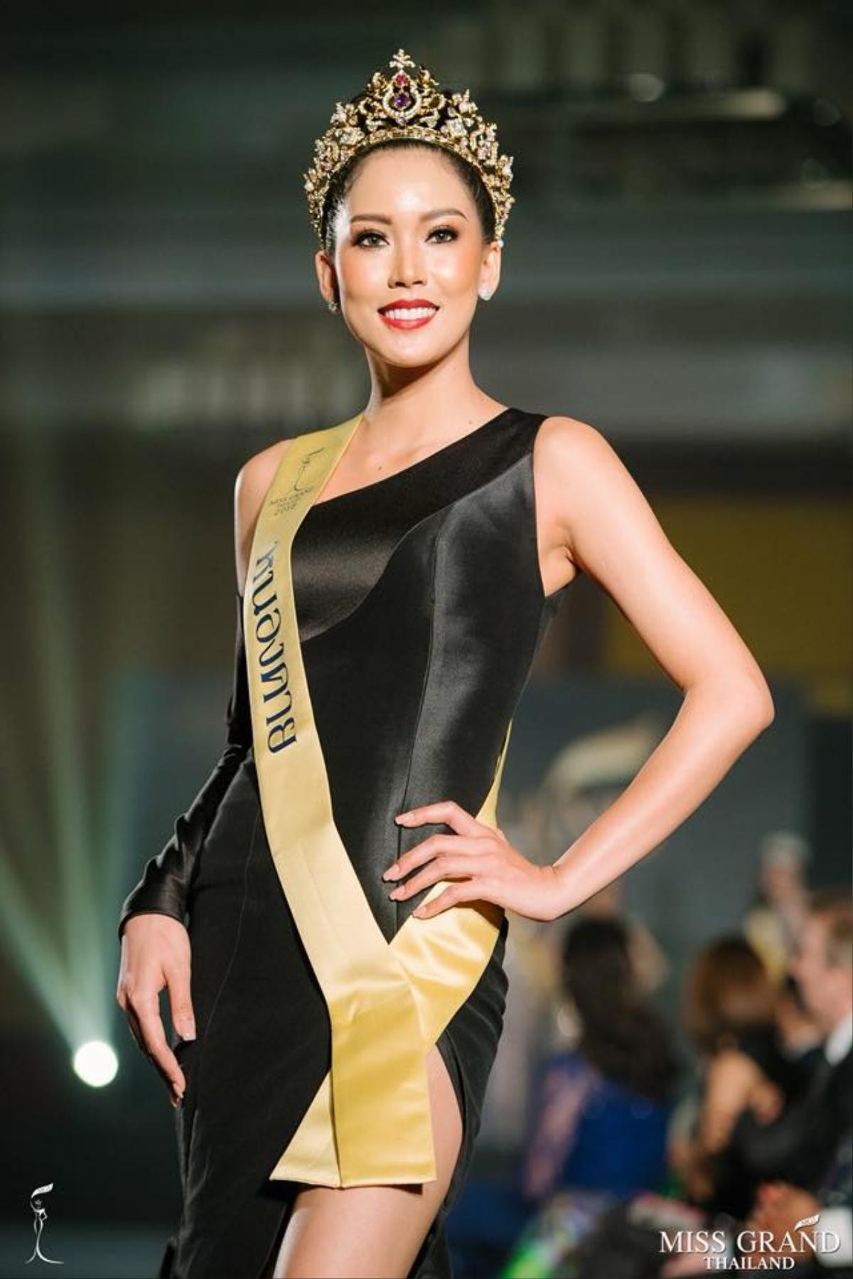 Bạn đã xem màn chào sân đầy ấn tượng của dàn thí sinh Miss Grand Thailand 2018 chưa? Ảnh 5