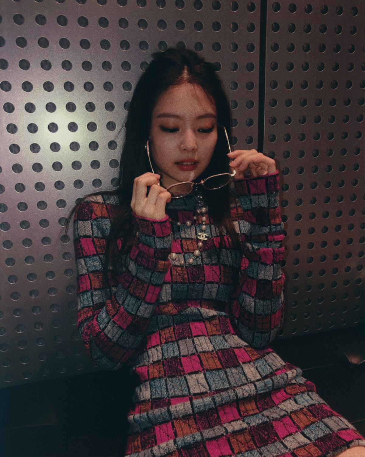 Jennie (BlackPink) được mệnh danh”G-Dragon phiên bản nữ” với gu thời trang đẳng cấp, mặc gì đẹp đó Ảnh 7