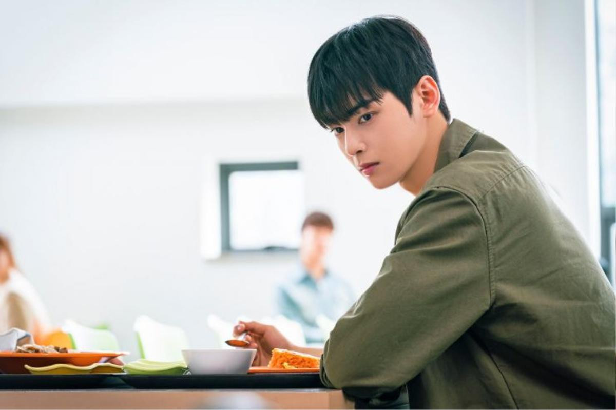 ‘My ID Is Gangnam Beauty’: Phim chuyển thể webtoon về phẫu thuật thẩm mĩ sắp lên sóng Ảnh 8