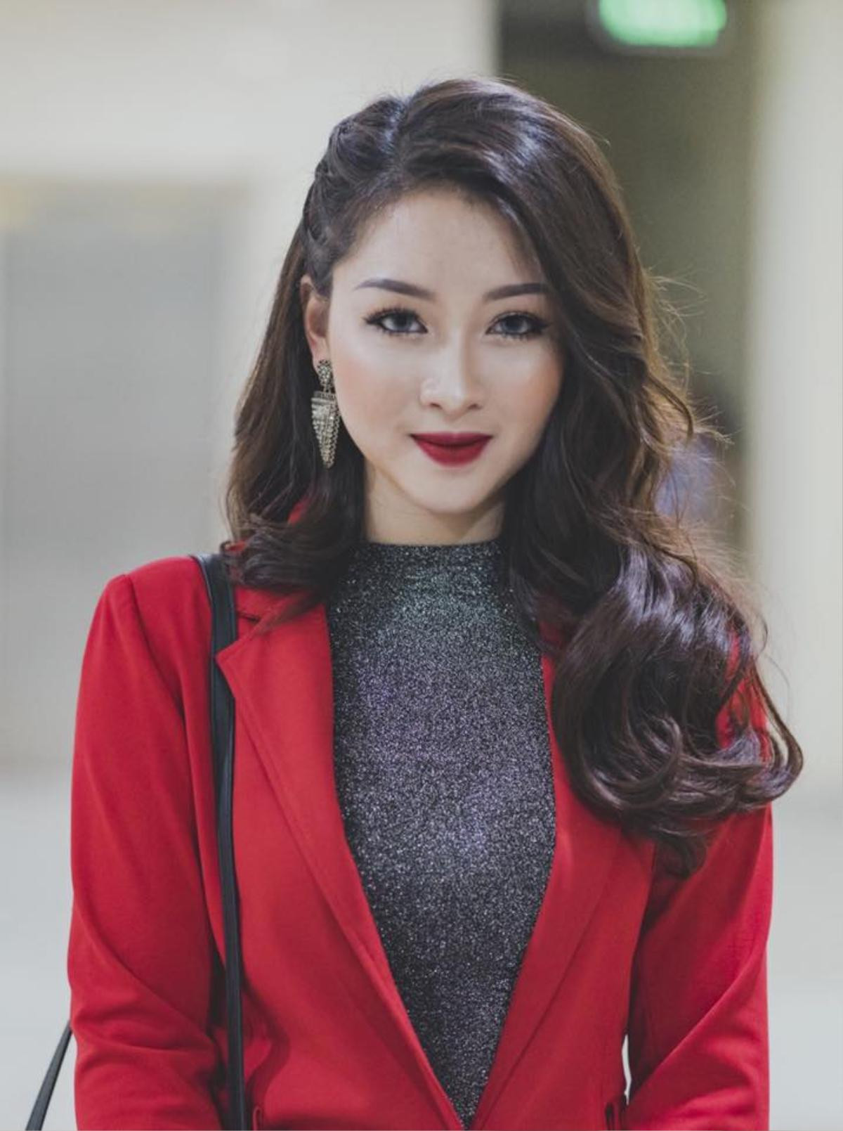 Hotgirl Văn hóa Nghệ thuật Quân đội từng làm bồi bàn, pha chế để nuôi đam mê âm nhạc Ảnh 1