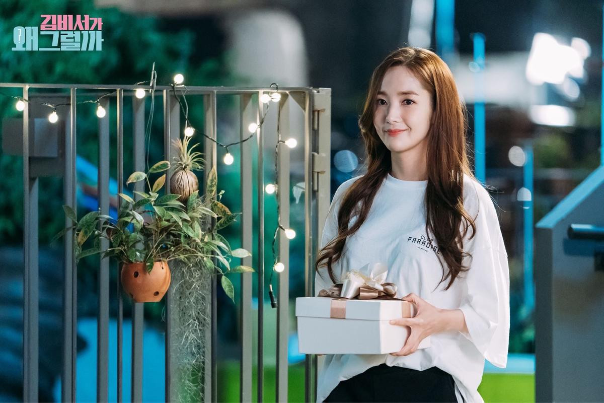 7 khoảnh khắc Park Seo Joon khiến 'noona' Park Min Young rung động trong tập 7 và 8 của 'Thư ký Kim' Ảnh 17