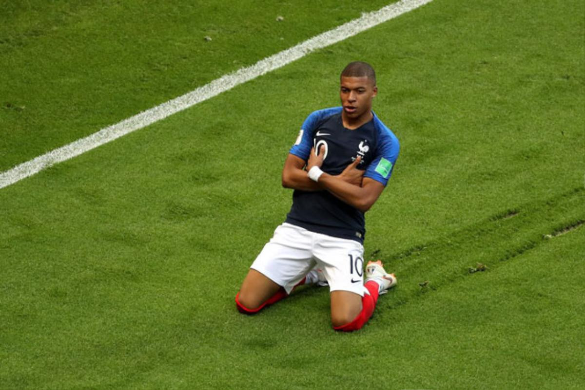 Mbappe tái hiện kỷ lục của Pele, Messi xấu hổ! Ảnh 1