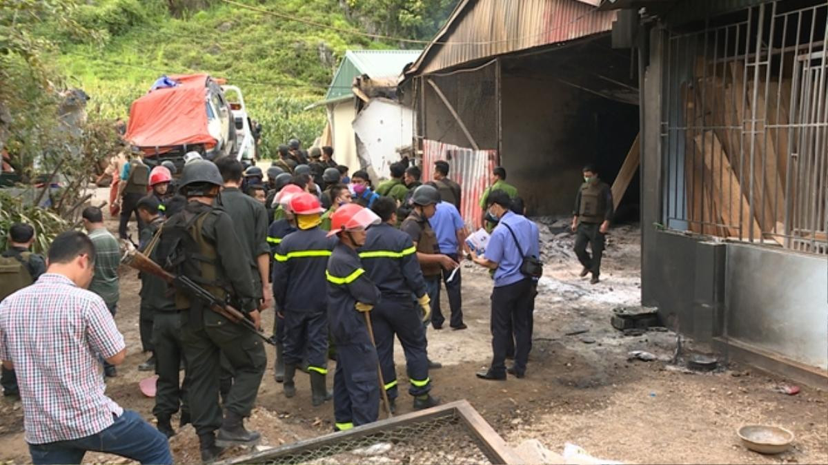 Mục sở thị kho vũ khí khủng khiếp mà 2 'trùm ma túy' Lóng Luông chuẩn bị để đối phó với công an Ảnh 2