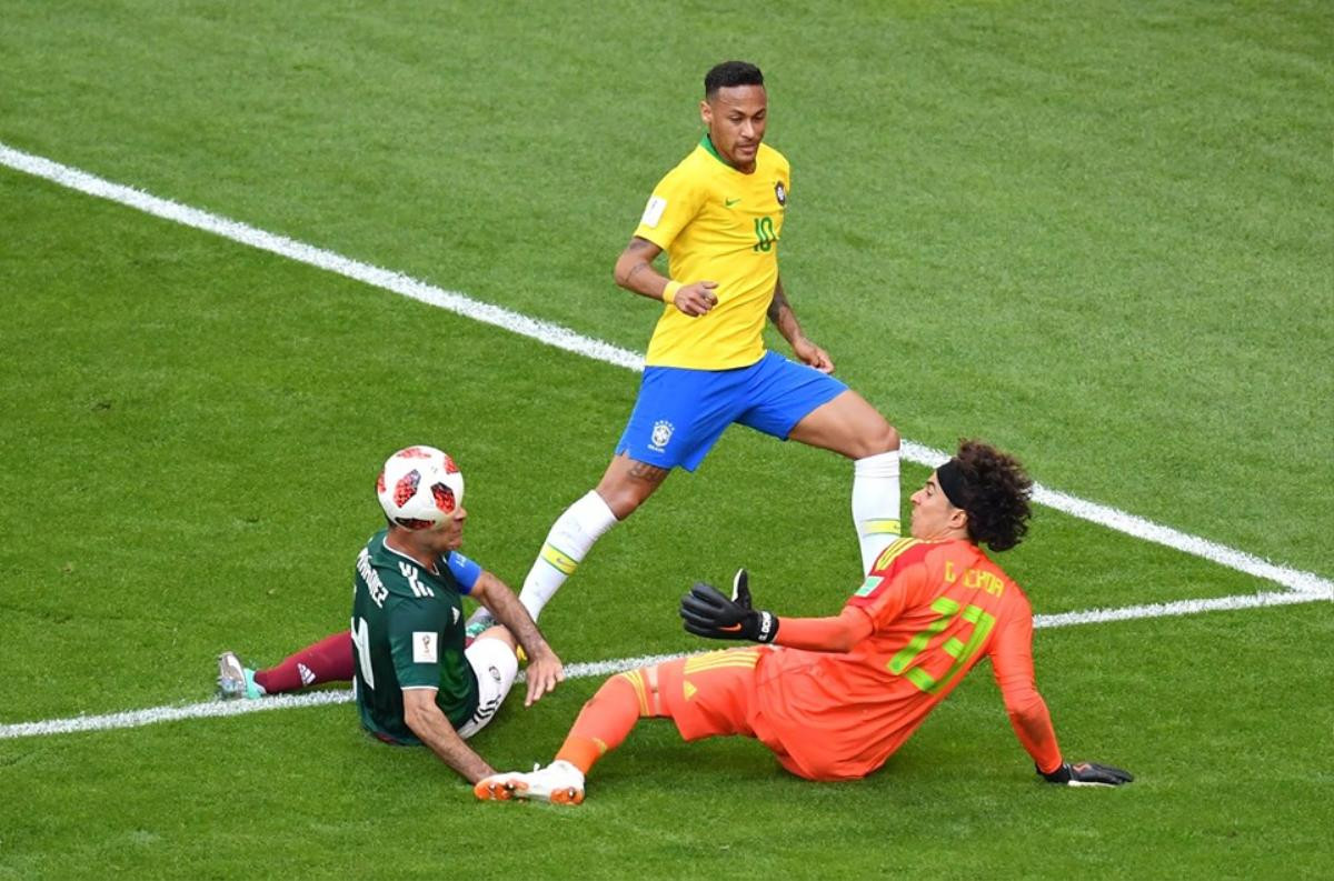 Brazil 2-0 Mexico: Neymar rực sáng, 'vũ điệu Samba' vào tứ kết Ảnh 3