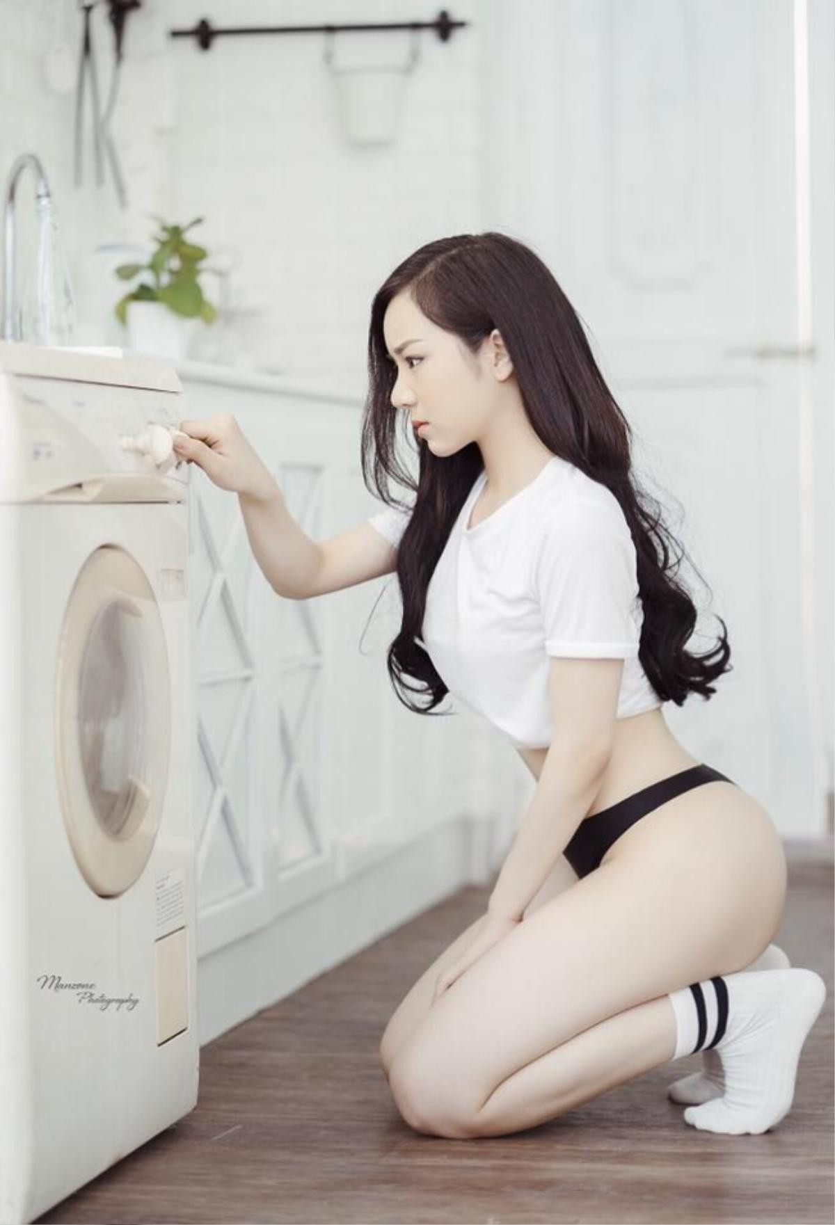 Cận cảnh 'hot girl ngủ gật' khoe vòng ba căng mọng, gây sốt như Ngọc Trinh Ảnh 4