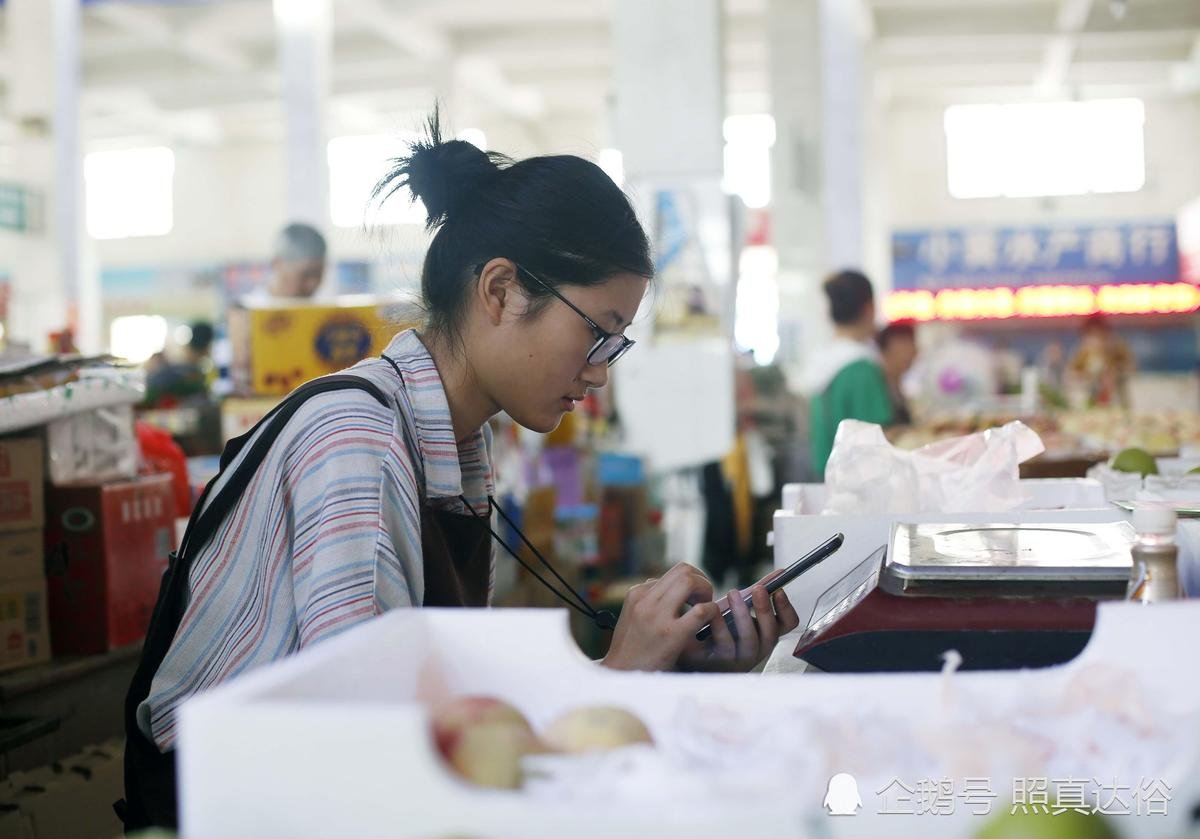 Vừa ôn thi đại học vừa bán trái cây ở chợ, cô bạn này kiếm hơn 100 triệu mỗi tháng khiến bao người ghen tỵ Ảnh 6