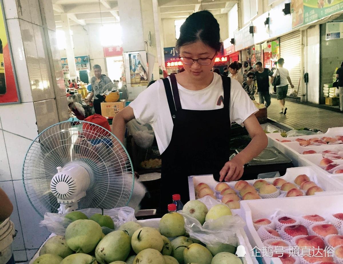 Vừa ôn thi đại học vừa bán trái cây ở chợ, cô bạn này kiếm hơn 100 triệu mỗi tháng khiến bao người ghen tỵ Ảnh 8