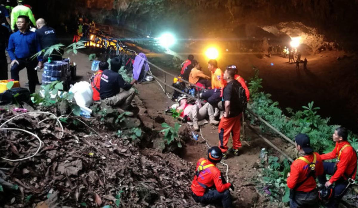 Bên trong hang Tham Luang, nơi đội bóng Thái Lan mắc kẹt 10 ngày Ảnh 8