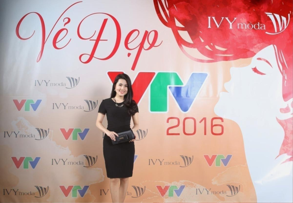 Nhan sắc đời thường xinh như hoa của dàn BTV và MC lọt vào đề cử VTV Award 2018 Ảnh 22