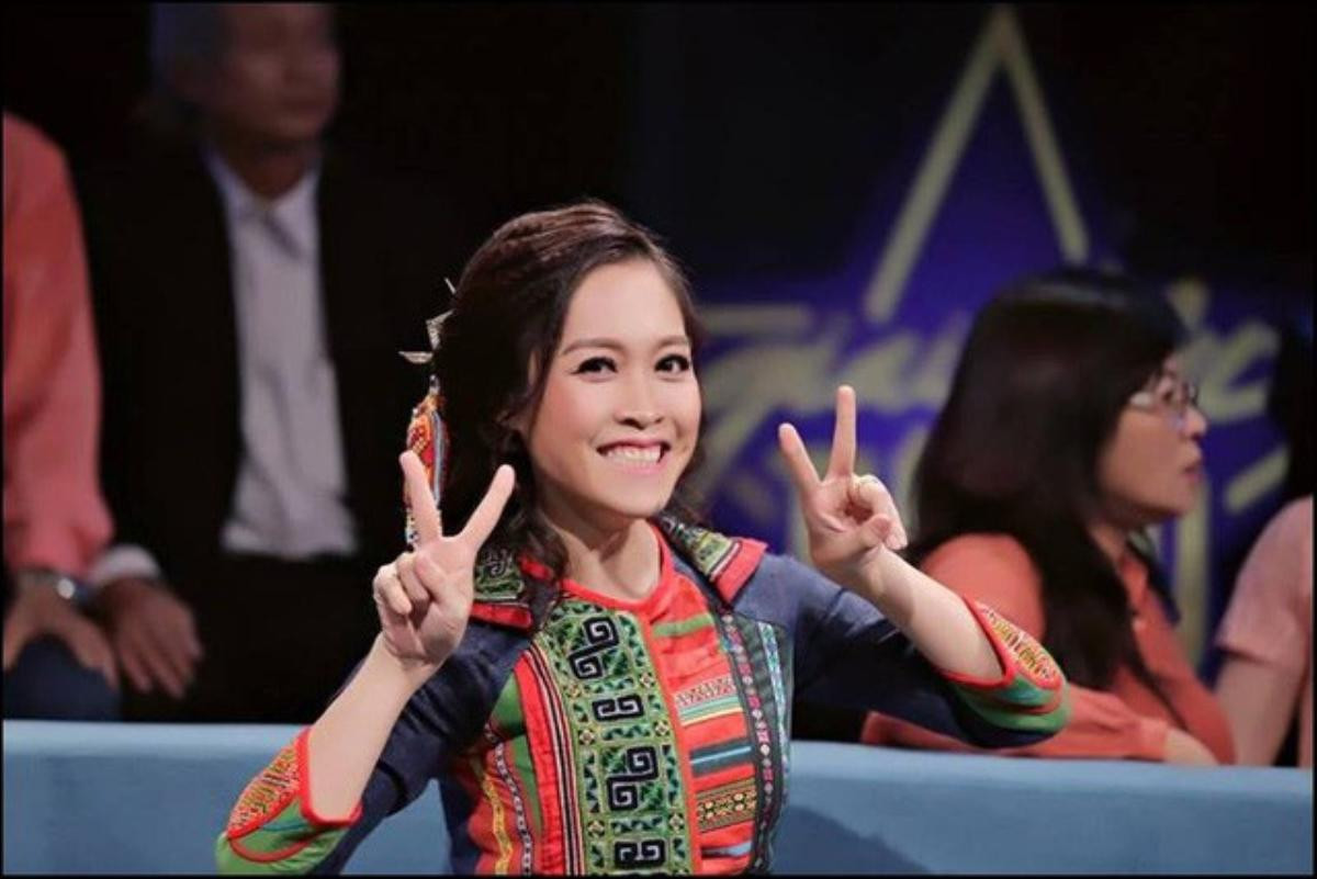 Nhan sắc đời thường xinh như hoa của dàn BTV và MC lọt vào đề cử VTV Award 2018 Ảnh 20