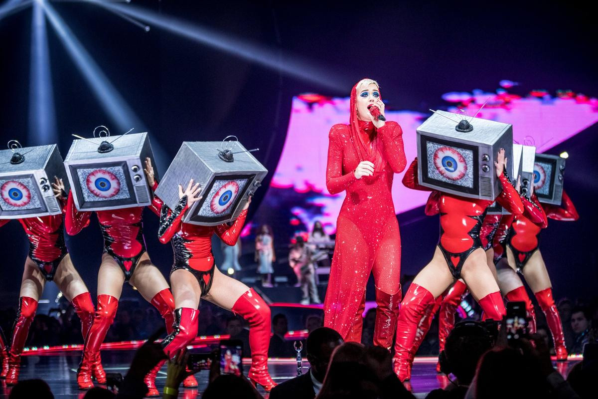 Chuyện gì đang xảy ra thế này: Katy Perry phải giảm giá 50% vé 'Witness: The Tour' nhưng vẫn ế ẩm! Ảnh 4