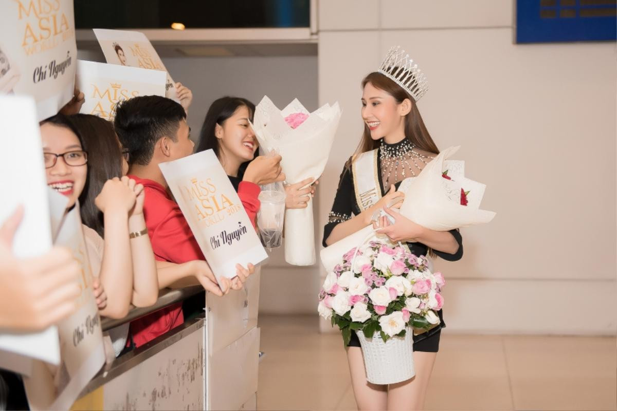 Chi Nguyễn rạng rỡ về nước sau đăng quang Miss Asia World 2018 Ảnh 5