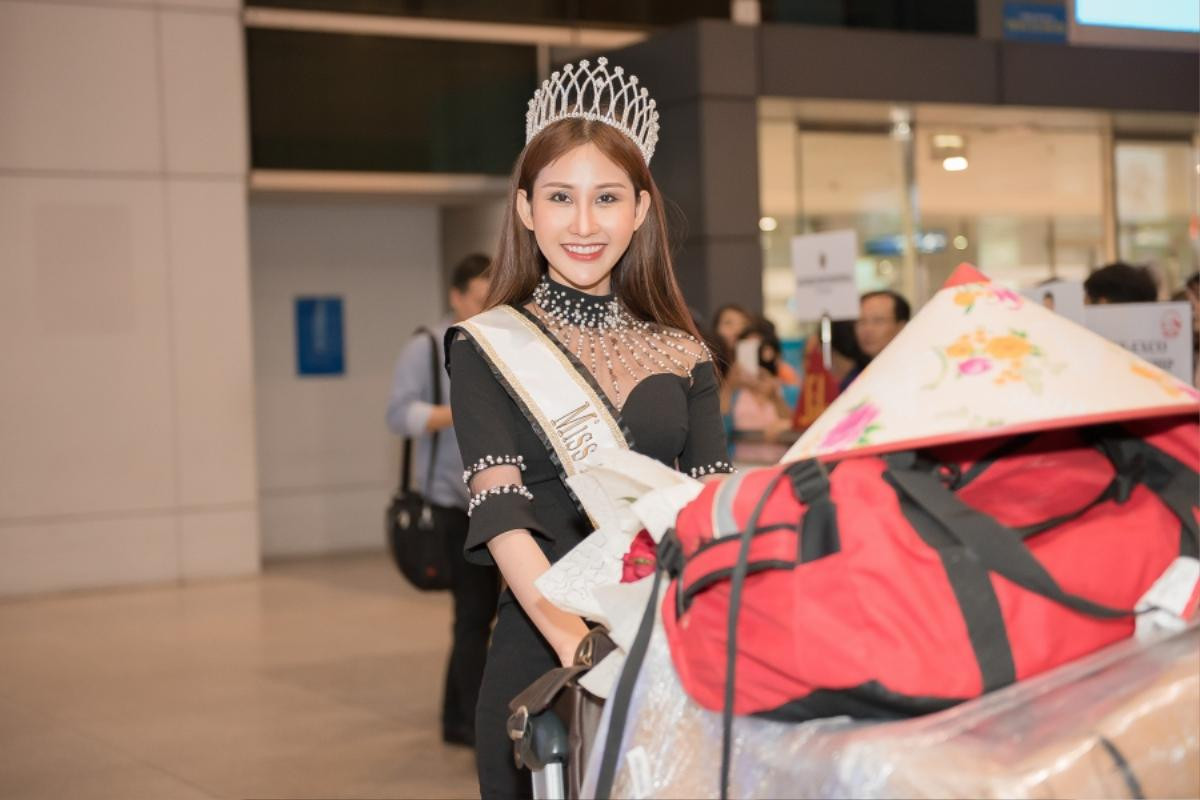 Chi Nguyễn rạng rỡ về nước sau đăng quang Miss Asia World 2018 Ảnh 4