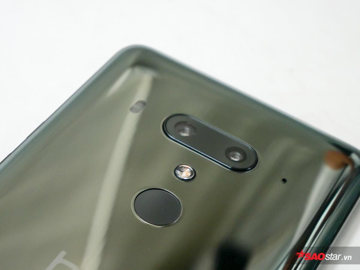 HTC U12 Plus chính thức lên kệ tại Việt Nam: Có 2 cụm camera kép, mặt lưng biến đổi màu sắc theo góc nhìn Ảnh 4