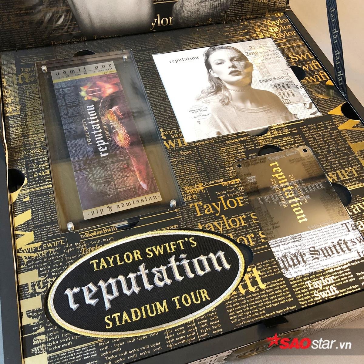 Đập hộp album 'độc nhất vô nhị' của Taylor Swift: Cả sân khấu khổng lồ, màn hình LED xuất hiện trong tay bạn! Ảnh 8