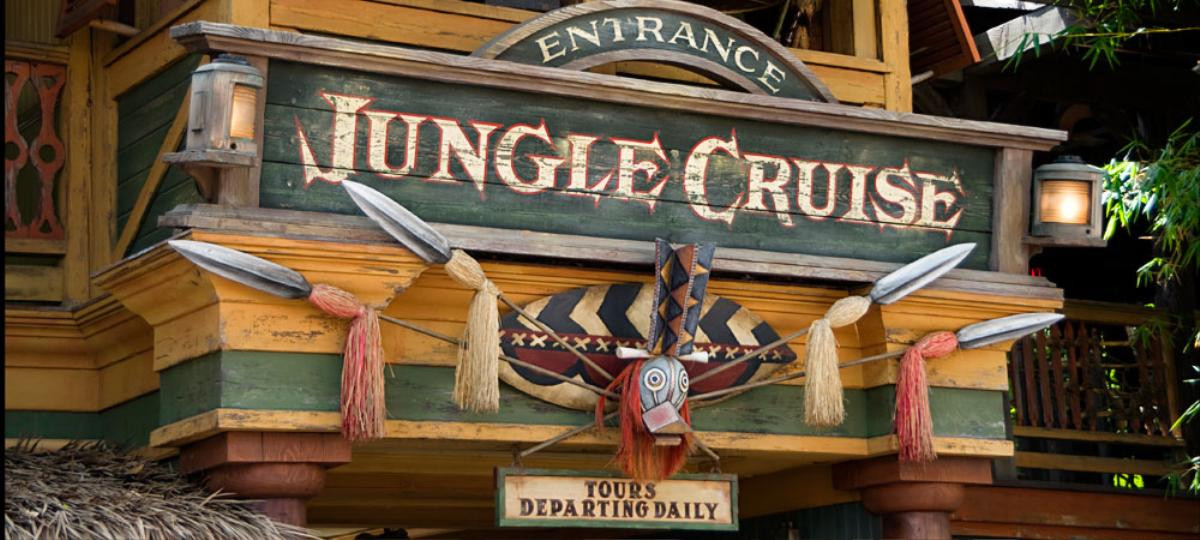 'Jungle Cruise' tung trailer mới: Chuyến thám hiểu kỳ bí của Emily Blunt và The Rock! Ảnh 1