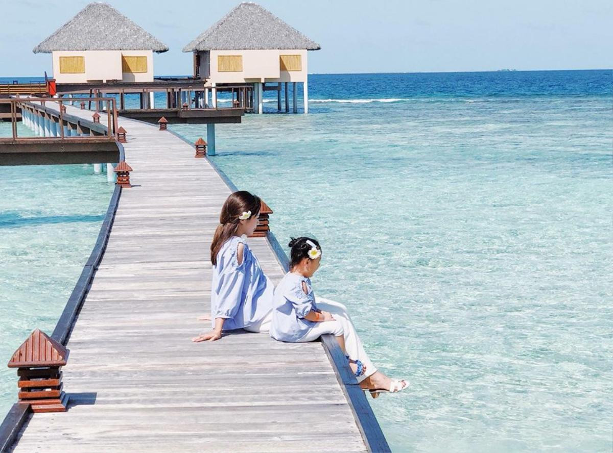 Hoa hậu người Việt tại Mỹ cùng chồng và hai con tận hưởng mùa hè tại thiên đường Maldives Ảnh 19