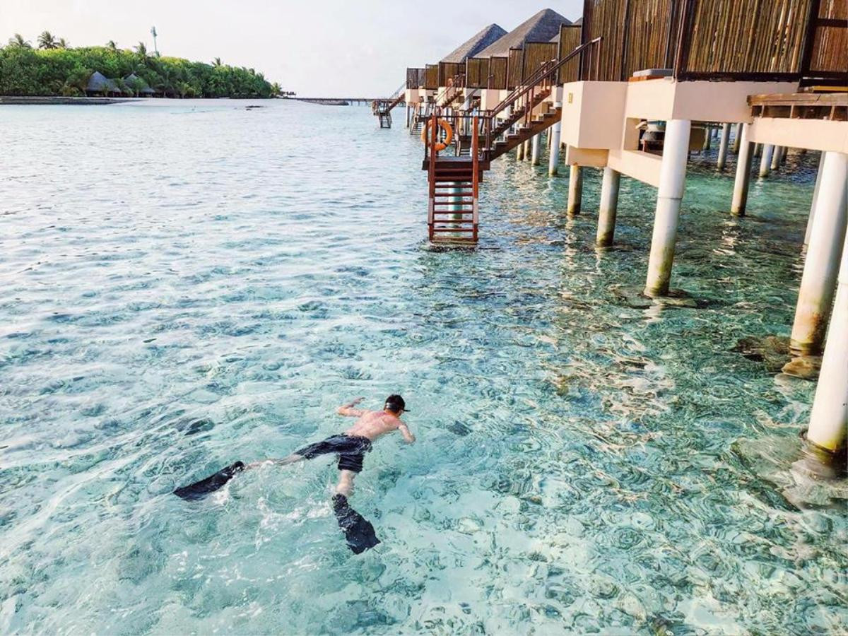 Hoa hậu người Việt tại Mỹ cùng chồng và hai con tận hưởng mùa hè tại thiên đường Maldives Ảnh 12