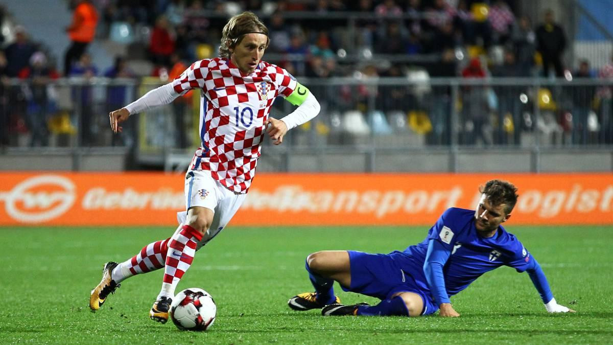 Vì sao Luka Modric xứng đánh giành QBV 2018 hơn Ronaldo, Messi? Ảnh 1