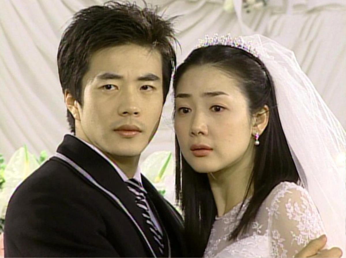 Đời cũng như phim, Kwon Sang Woo đều 'lụy tình' đến khó tin Ảnh 3