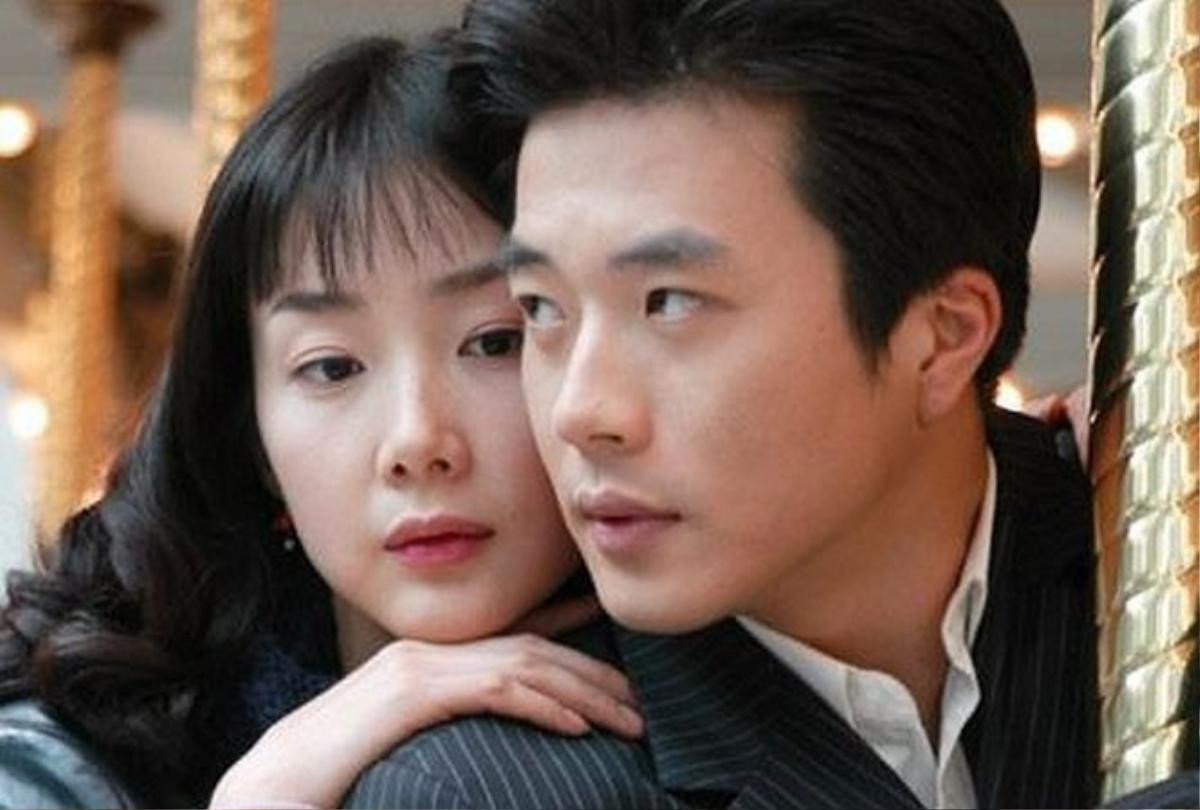 Đời cũng như phim, Kwon Sang Woo đều 'lụy tình' đến khó tin Ảnh 2