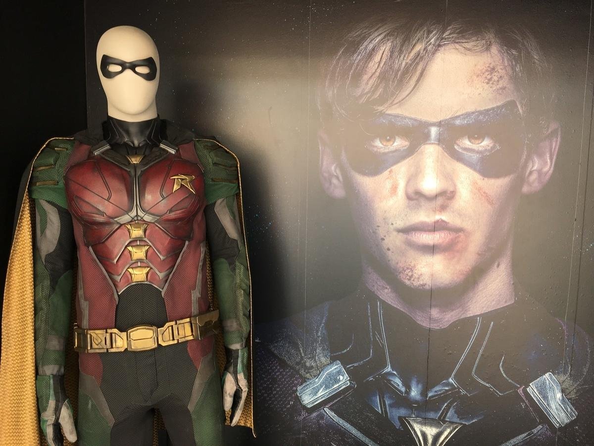 Fan chê bai tạo hình các siêu anh hùng trong trailer ‘Titans’ Ảnh 7