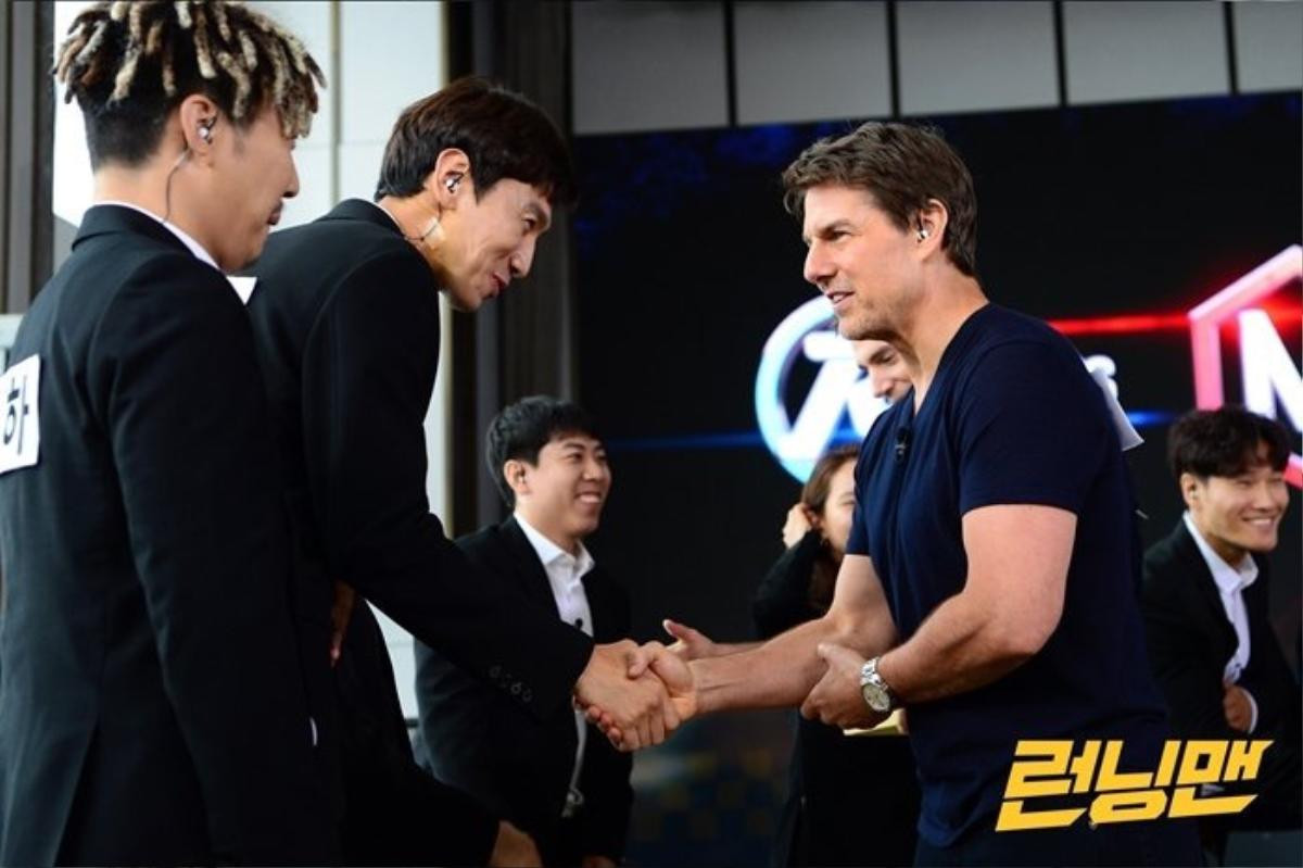 Tom Cruise cười như 'hái được mùa' khi gặp mặt Yoo Jae Suk và các thành viên Running Man Ảnh 2