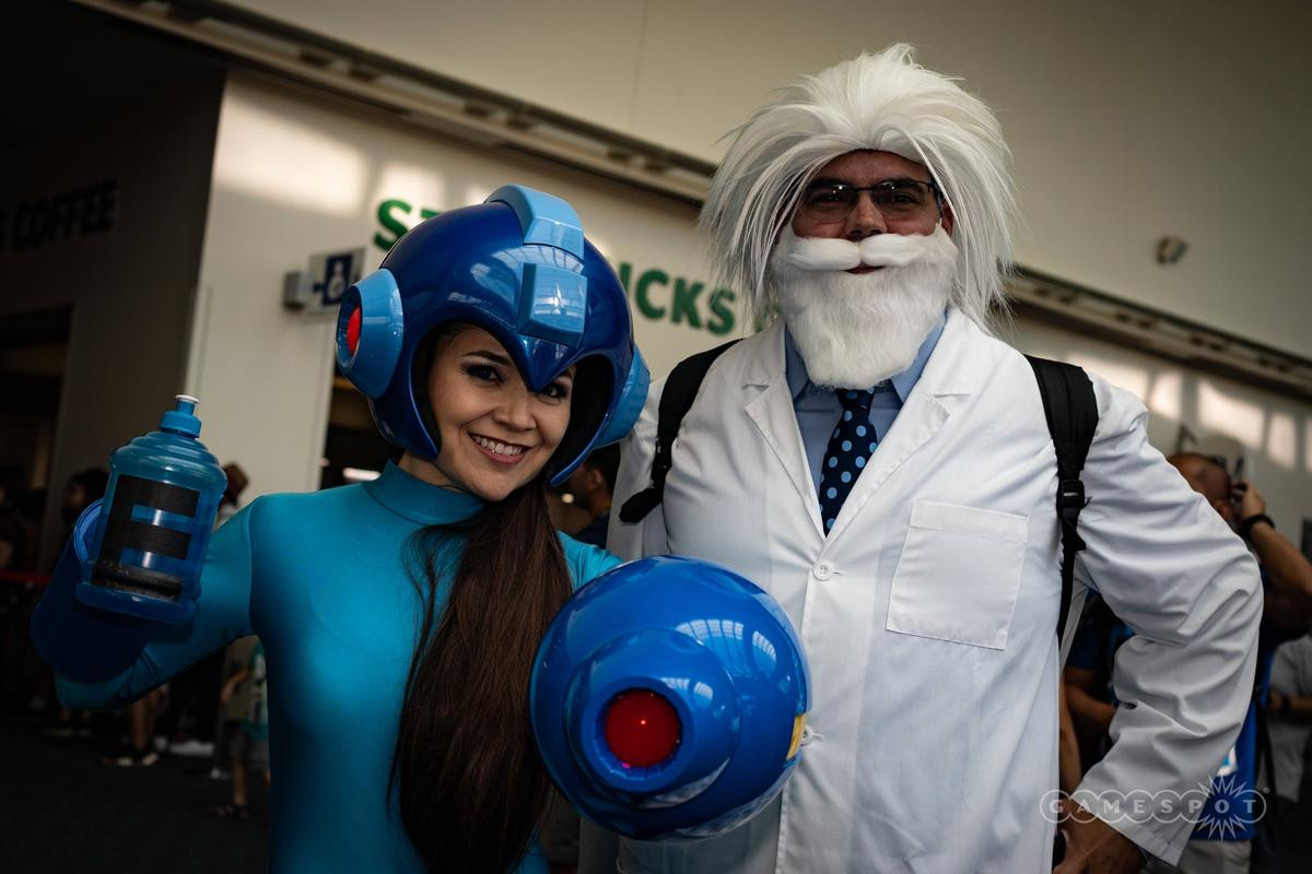 Những màn cosplay ấn tượng trong ngày đầu tiên của lễ hội Comic-Con 2018 Ảnh 15