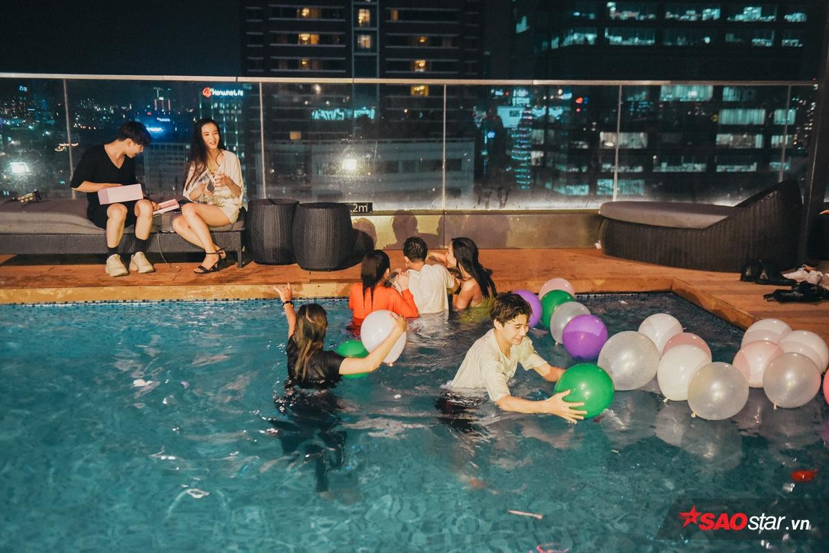 Trọn bộ khoảnh khắc 'chất phát ngất' của dàn nam thanh nữ tú The Voice tại Pool Party Ảnh 15