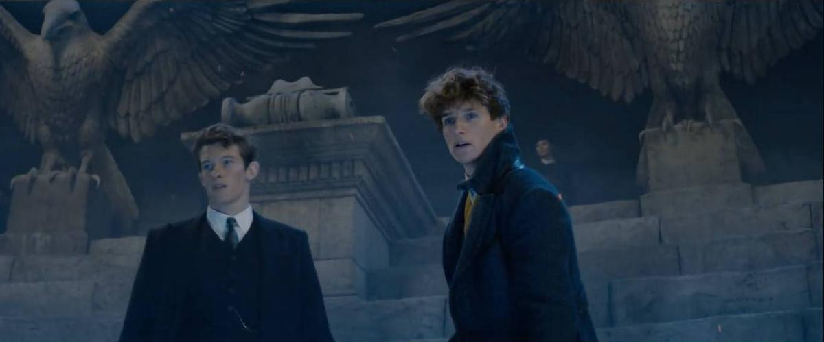 'Fantastic Beasts: The Crimes of Grindelwald' tung trailer mới ngập tràn phép thuật Ảnh 16