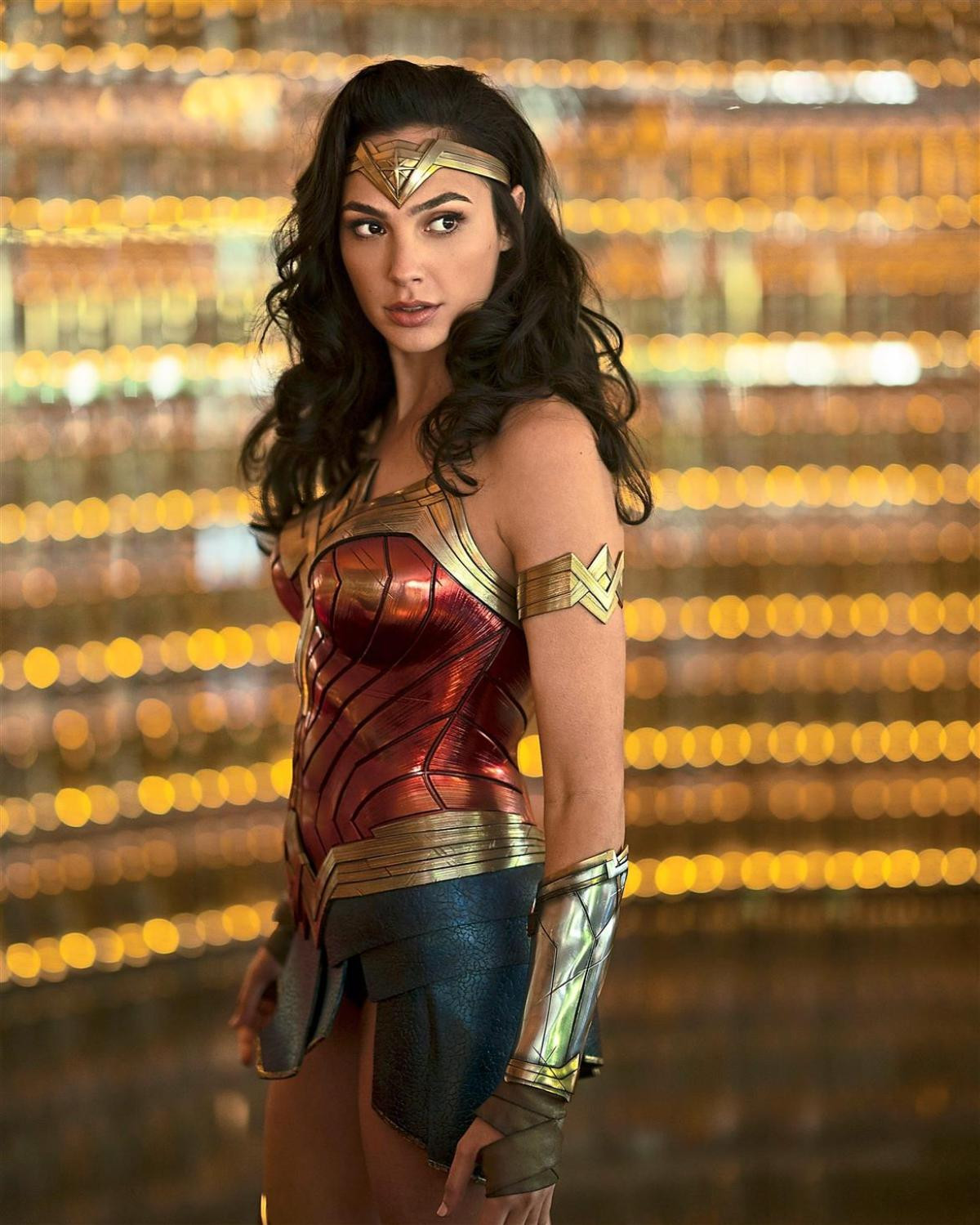 ‘Wonder Woman 2’ nhá hàng cảnh chiến đấu trong siêu thị, giải đáp thắc mắc của fan Ảnh 3