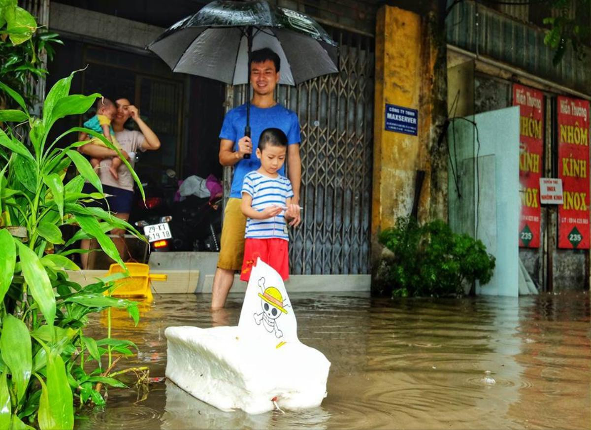 Những khoảnh khắc lạc quan hài hước trong đợt mưa bão vừa qua giúp dân tình an ủi nhau, ngày xấu trời cũng không tệ lắm Ảnh 2