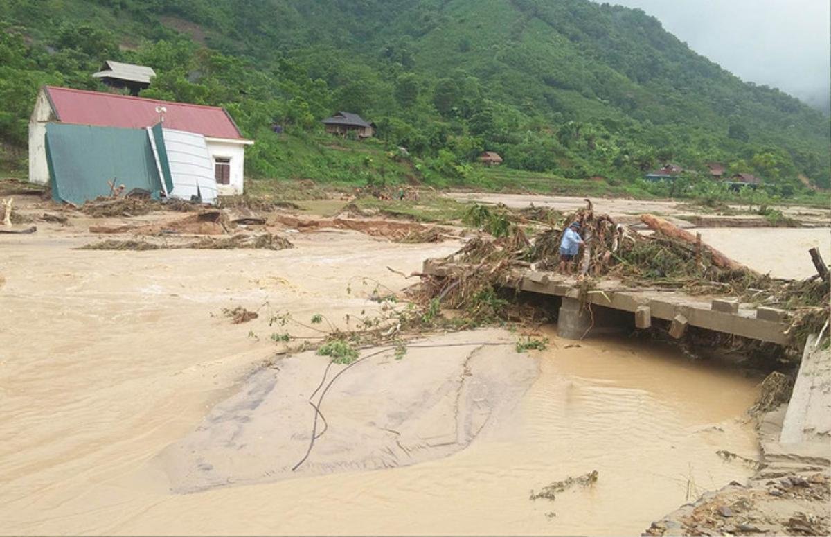 Mưa lớn vừa dứt, Biển Đông tiếp tục xuất hiện áp thấp nhiệt đới mới Ảnh 2