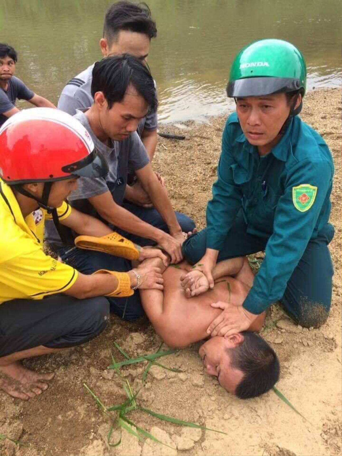 Hiện trường thảm án kinh hoàng 3 người tử vong nghi bị sát hại trong nghĩa địa ở Bình Định Ảnh 4