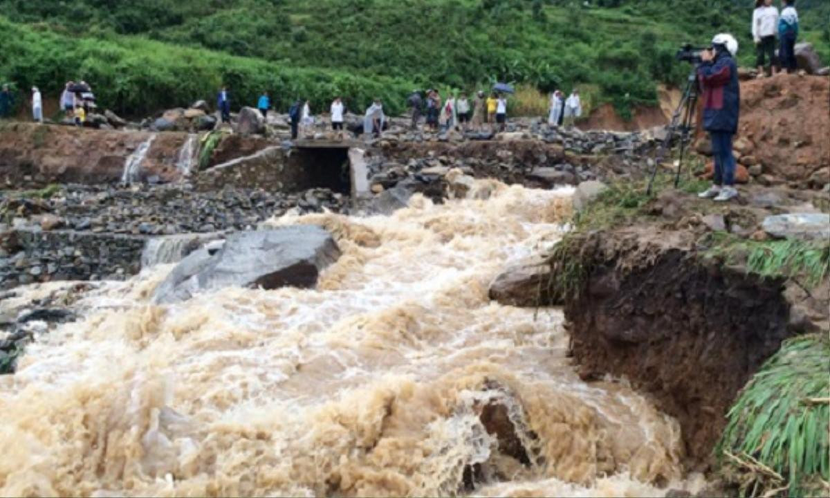 Nguy cơ sạt lở, lũ quét do mưa lớn tiếp tục kéo dài tại Bắc Bộ tới đầu tháng 8 Ảnh 2