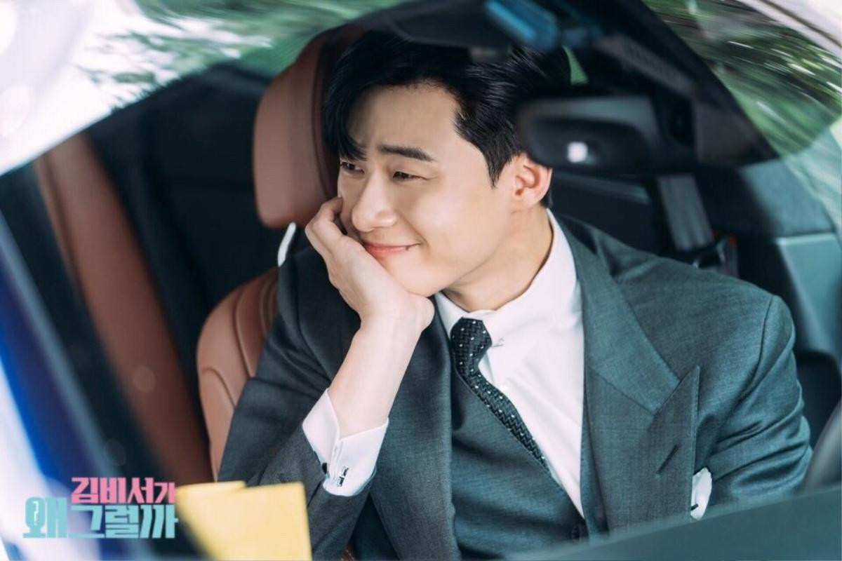 Loạt khoảnh khắc ngọt ngào của Park Seo Joon - Park Min Young trong 'Thư ký Kim' - Fan muốn tin họ không hẹn hò cũng khó Ảnh 9