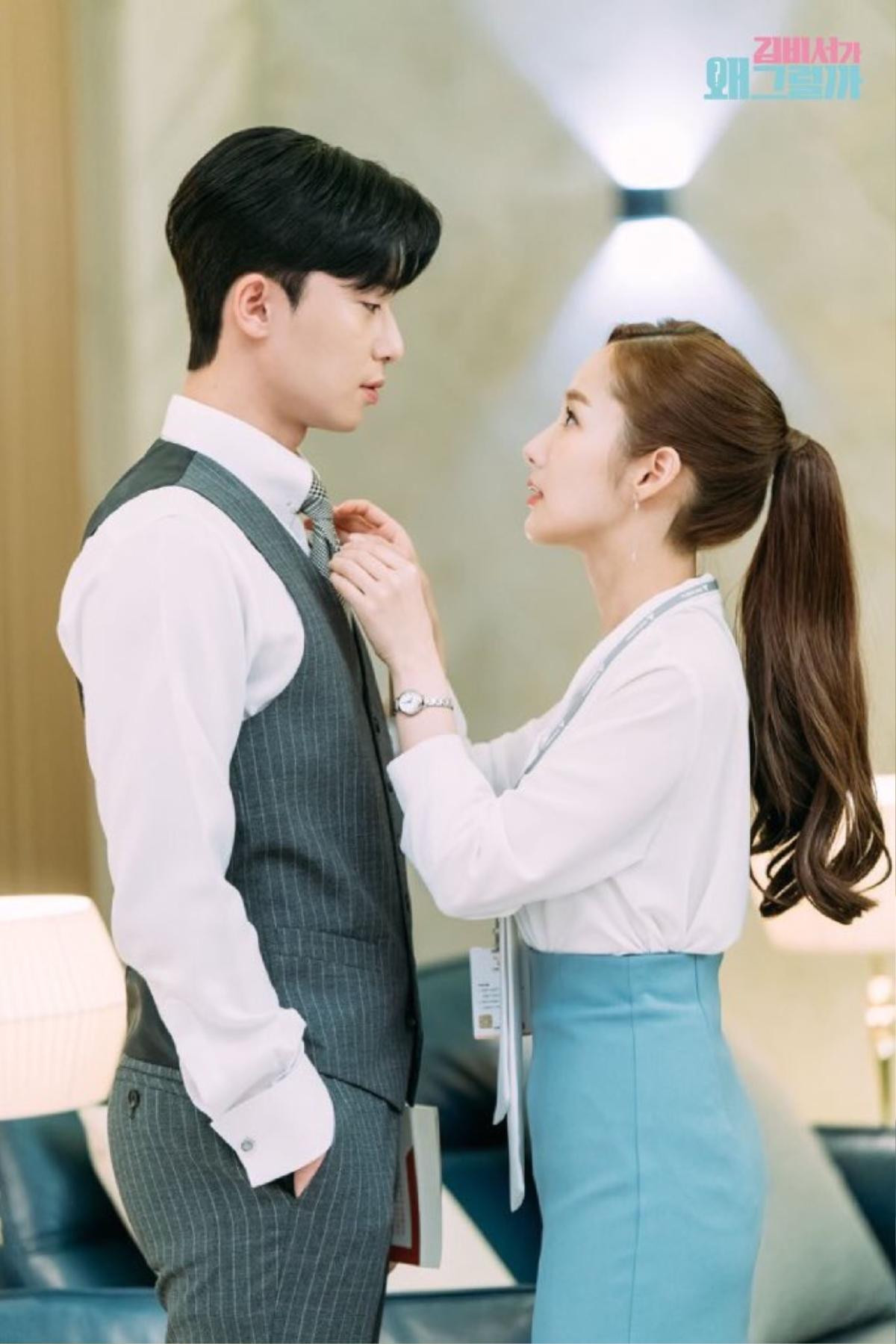 Loạt khoảnh khắc ngọt ngào của Park Seo Joon - Park Min Young trong 'Thư ký Kim' - Fan muốn tin họ không hẹn hò cũng khó Ảnh 7