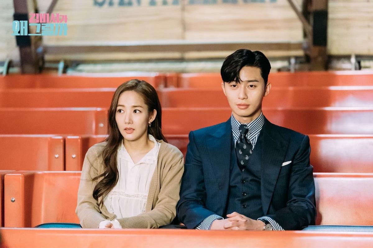 Loạt khoảnh khắc ngọt ngào của Park Seo Joon - Park Min Young trong 'Thư ký Kim' - Fan muốn tin họ không hẹn hò cũng khó Ảnh 23